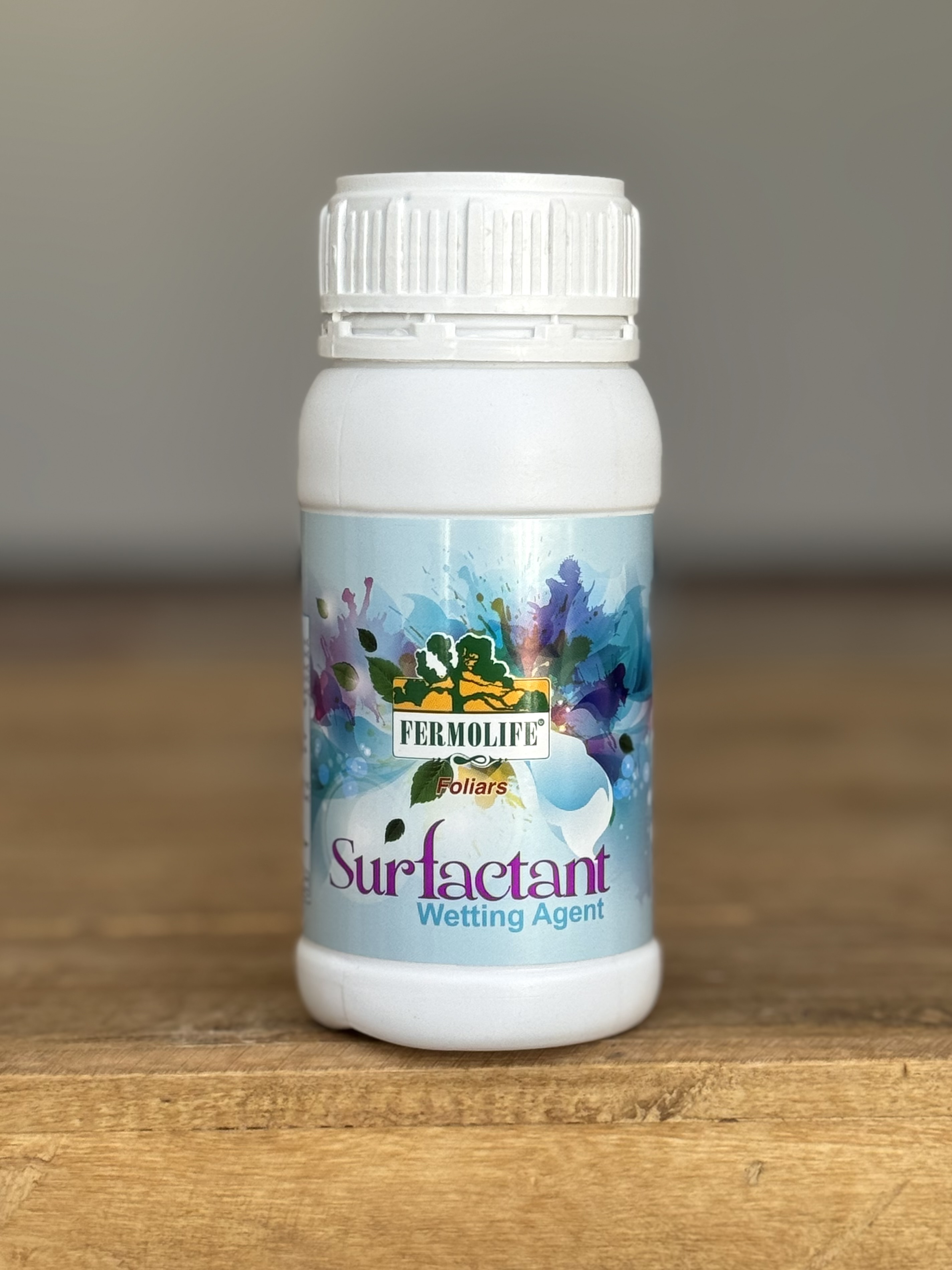 سورفکتانت فرمولایف (Fermolife Surfactant) | عامل مرطوب‌کننده و رفع آبگریزی خاک