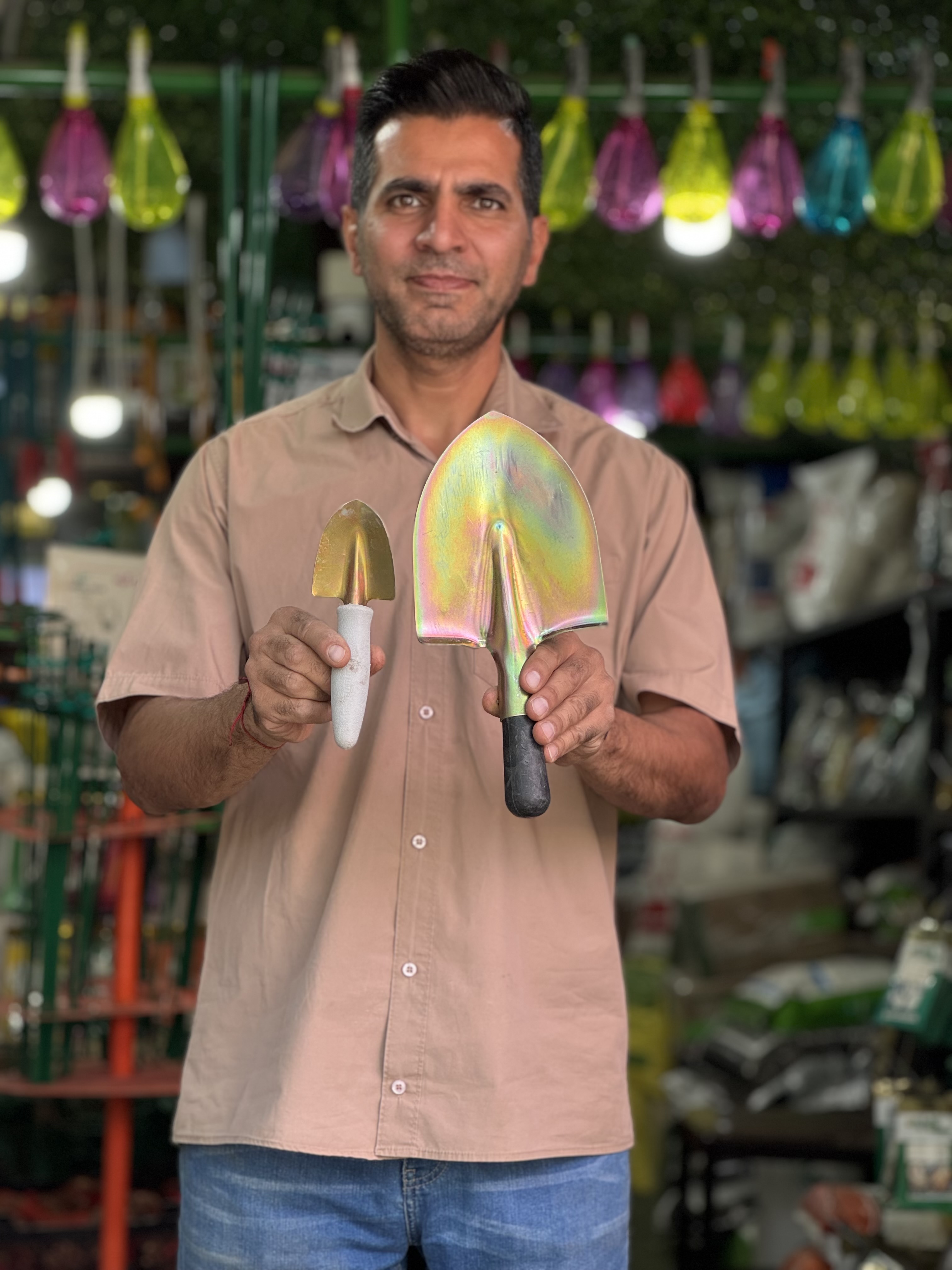 بیلچه باغبانی طلایی (طرح ارگونومیک)